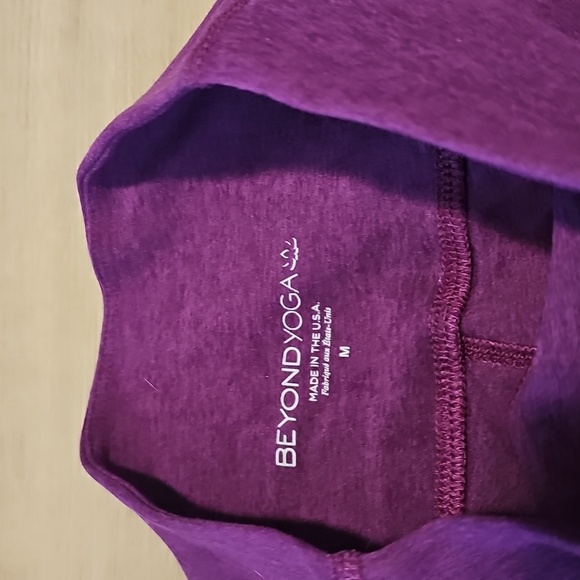 Beyond Yoga Spacedyed Leggings Womens Size Medium Boysenberry - Picture 3 of 6